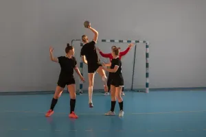 Wprost czy w prost? Sprawdź poprawną pisownię